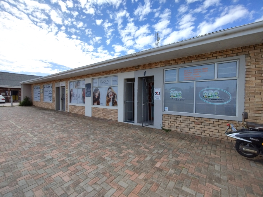 Commercial Property for Sale in Wavecrest Eastern Cape